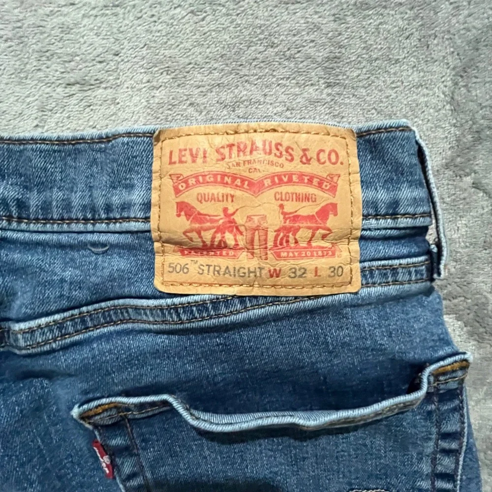 Levi's 506 Straight Jeans Mens 32x30 Blue Medium Wash Denim A7700-0002